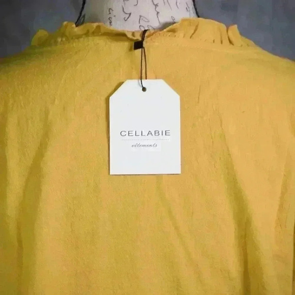 NWT Cellabie gold color embroidered front 3/4 sleeve 2XL pullover shirt - Picture 7 of 11